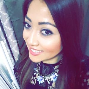 Meet your Posher, Adriana